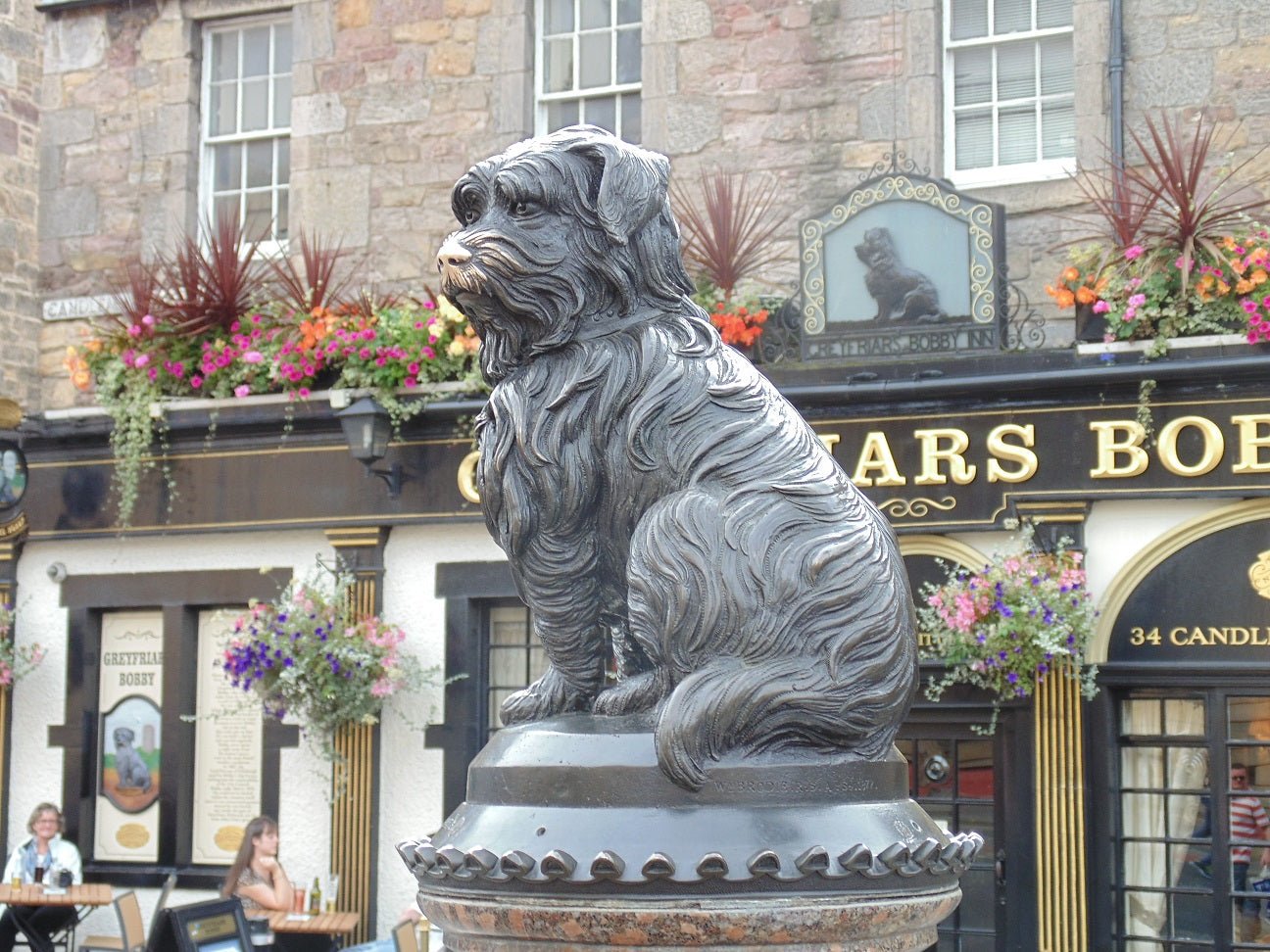 The Story of Greyfriars Bobby: Edinburgh’s Most Loyal Companion 🐾 - Kolié Fine Jewellery
