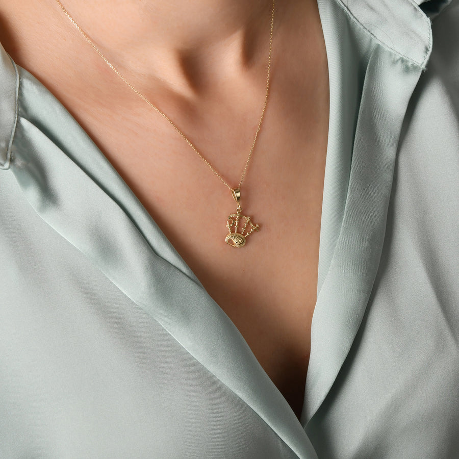 9ct Gold Bagpipe Pendant – Scottish Music Jewellery