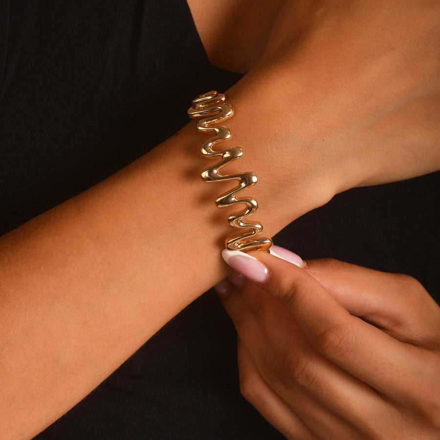 14ct Solid Gold Bangle Bracelet - Zigzag Gold Cuff - Kolié Fine Jewellery