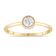 9ct Solid Gold Modern Solitaire Zirconia Ring - Simplistic Beauty - Kolié