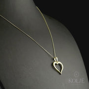 Kolié 9ct yellow gold necklace and open heart pendant